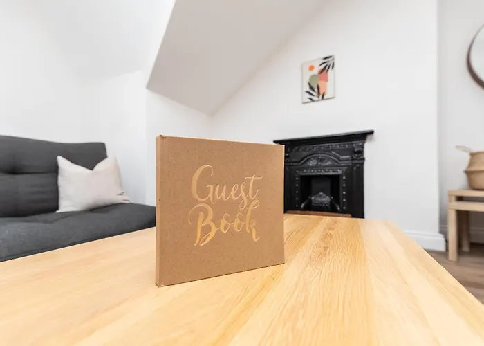 アパート Stylish & Cosy 2-bed In Vibrant Oakwood! *